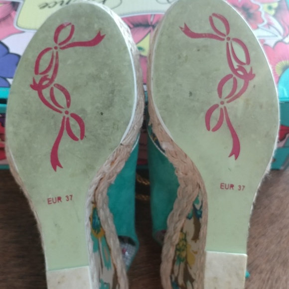 Poetic Licence Wedges - Picture 6 of 8